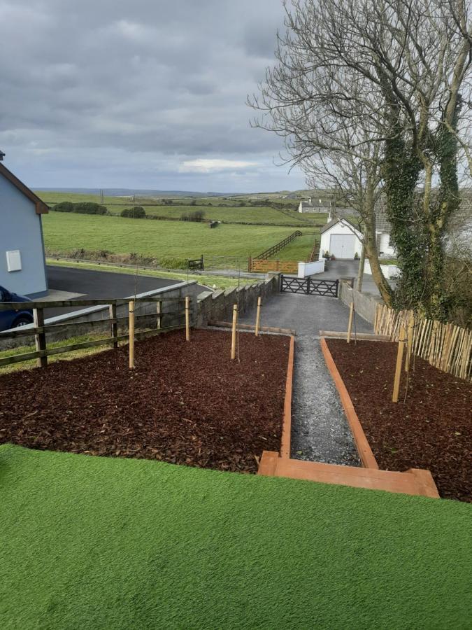 Apartmán Ivy Hill Glamping Pod Ennis Exteriér fotografie