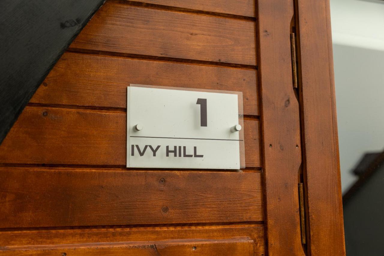 Apartmán Ivy Hill Glamping Pod Ennis Exteriér fotografie